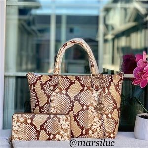 New MK medium Satchel and wallet set embossed